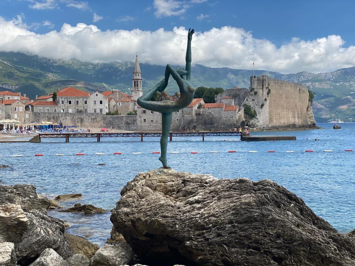 Veselinka Apartments & Rooms Budva Exteriör bild