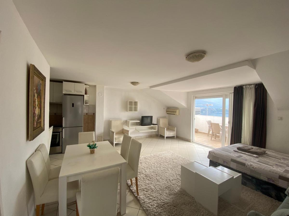 Veselinka Apartments & Rooms Budva Exteriör bild