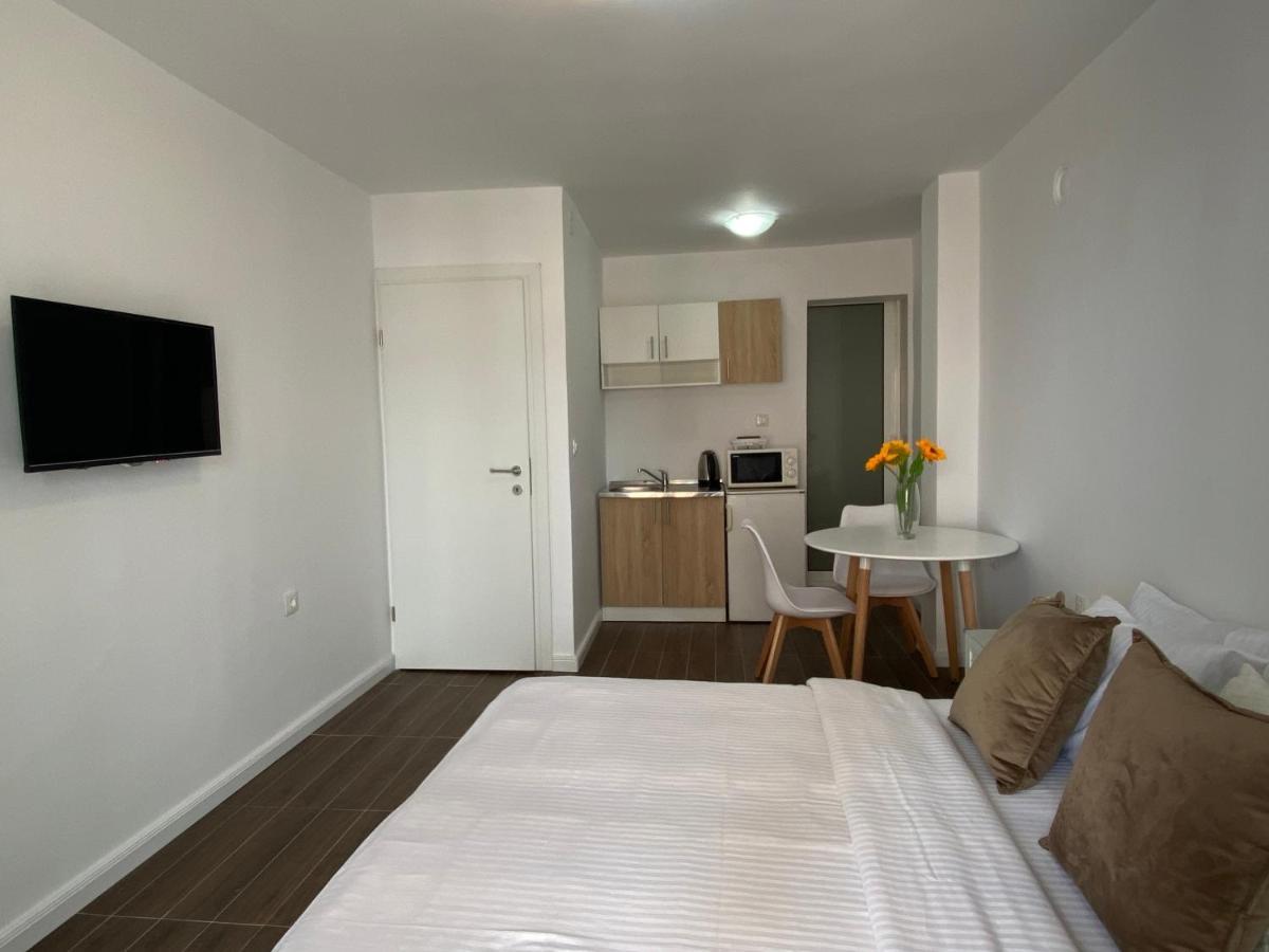 Veselinka Apartments & Rooms Budva Exteriör bild