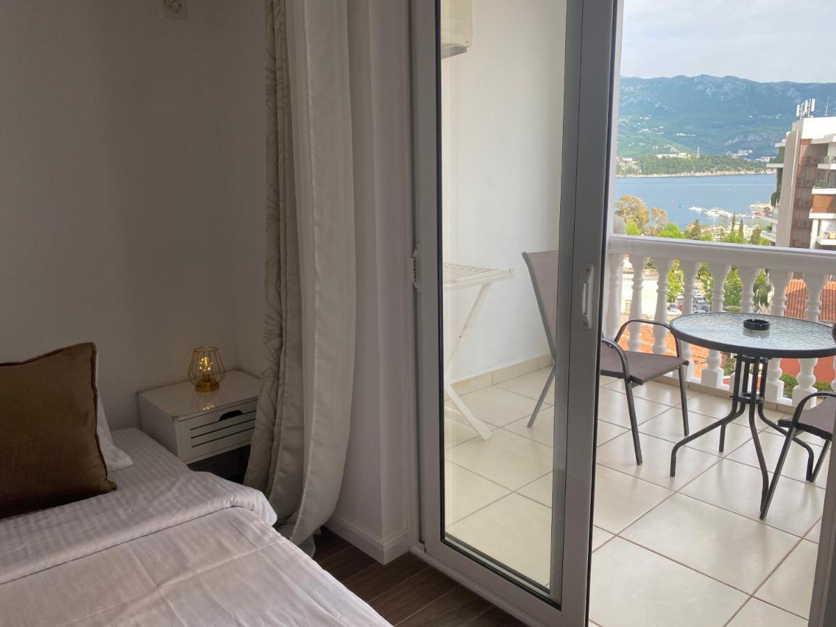 Veselinka Apartments & Rooms Budva Exteriör bild