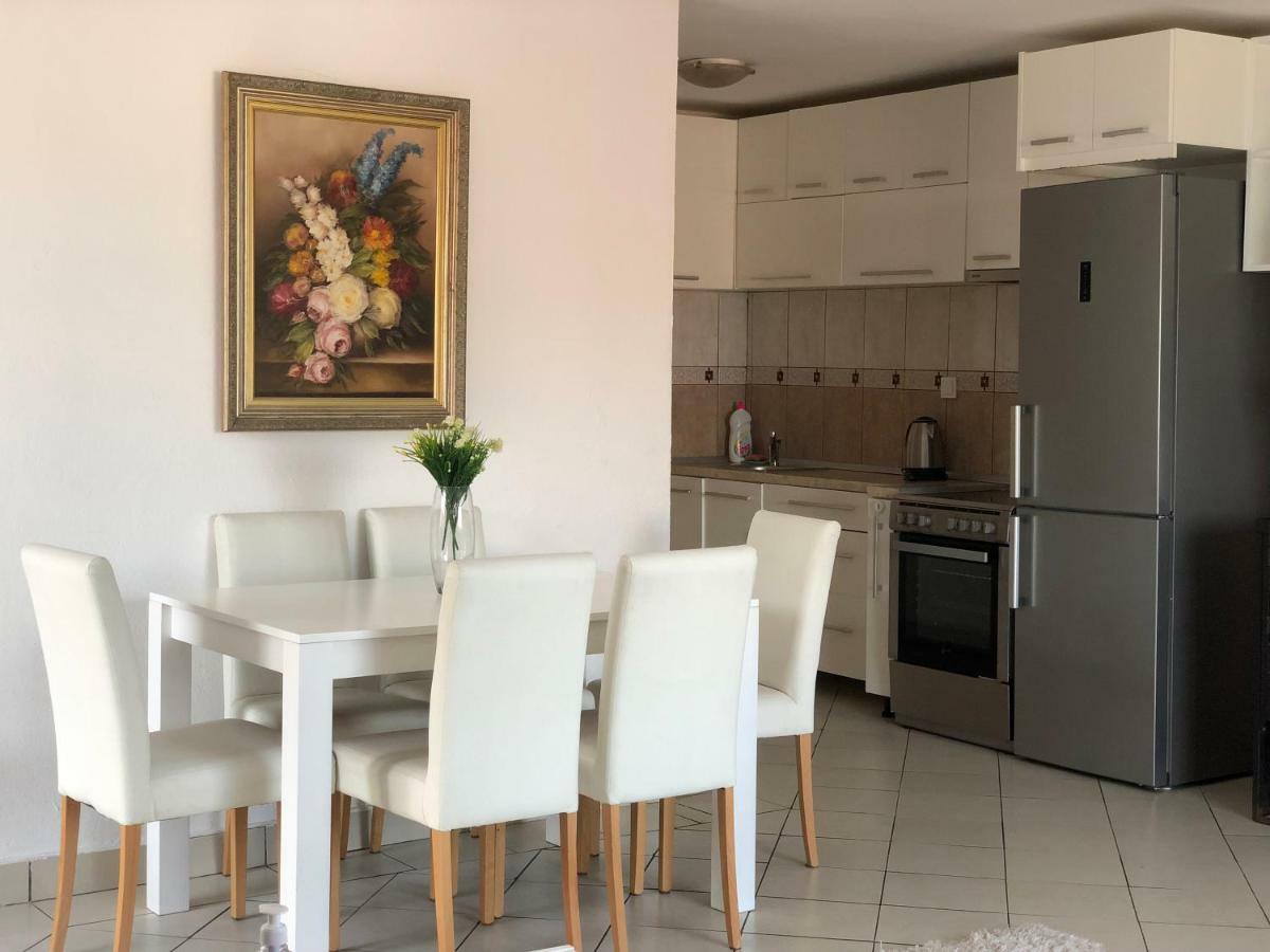 Veselinka Apartments & Rooms Budva Exteriör bild